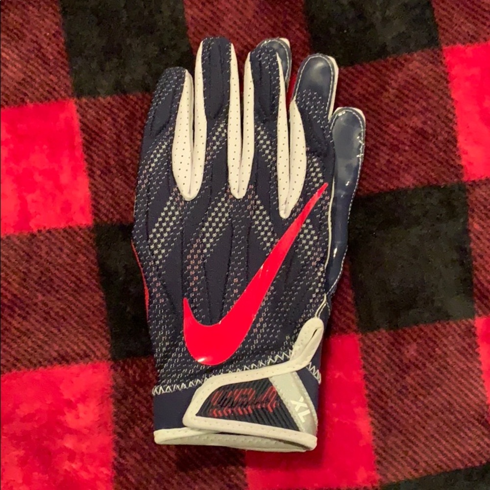 Men’s nike football gloves